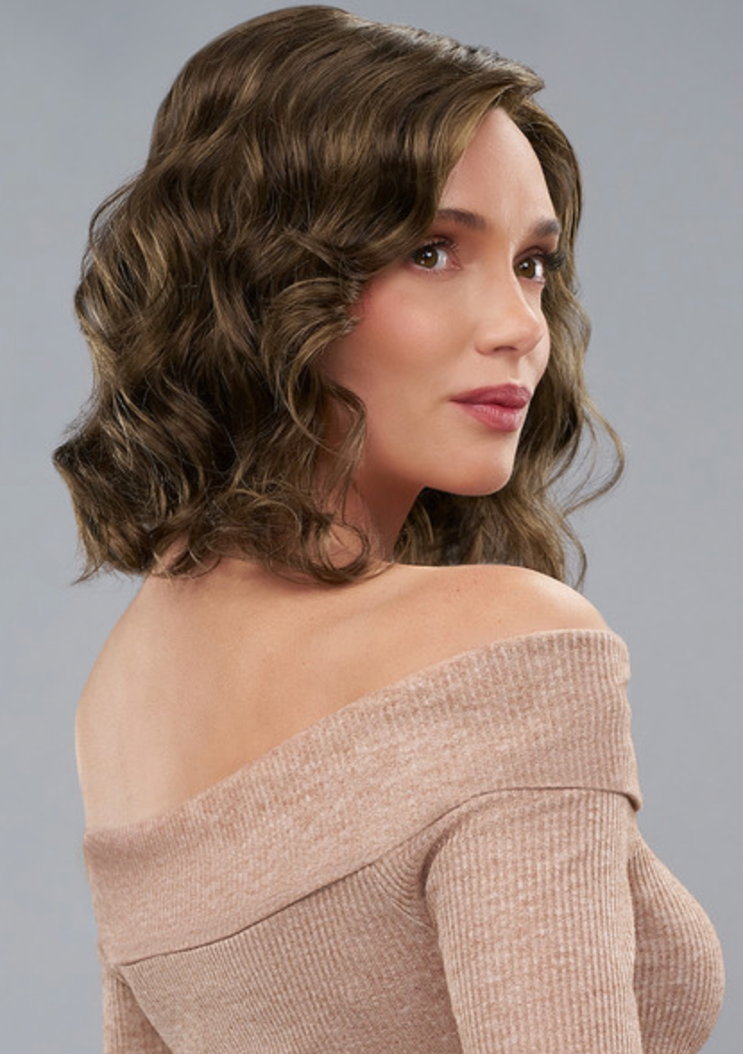 Jon Renau Julianne Lite - 17/101S18 (Palm Springs Blonde)